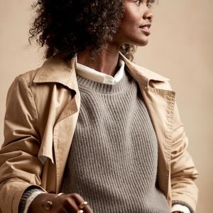 Banana Republic Women Wide Sleeve Gray Sweater Size Large